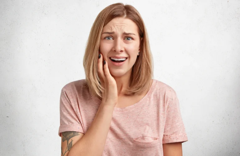 Cracked Tooth? Immediate Steps and When to Seek Emergency Dental Care l dental practice in Connah’s Quay