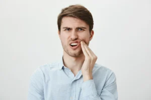 Cracked Tooth? Immediate Steps and When to Seek Emergency Dental Care l dental practice in Connah’s Quay